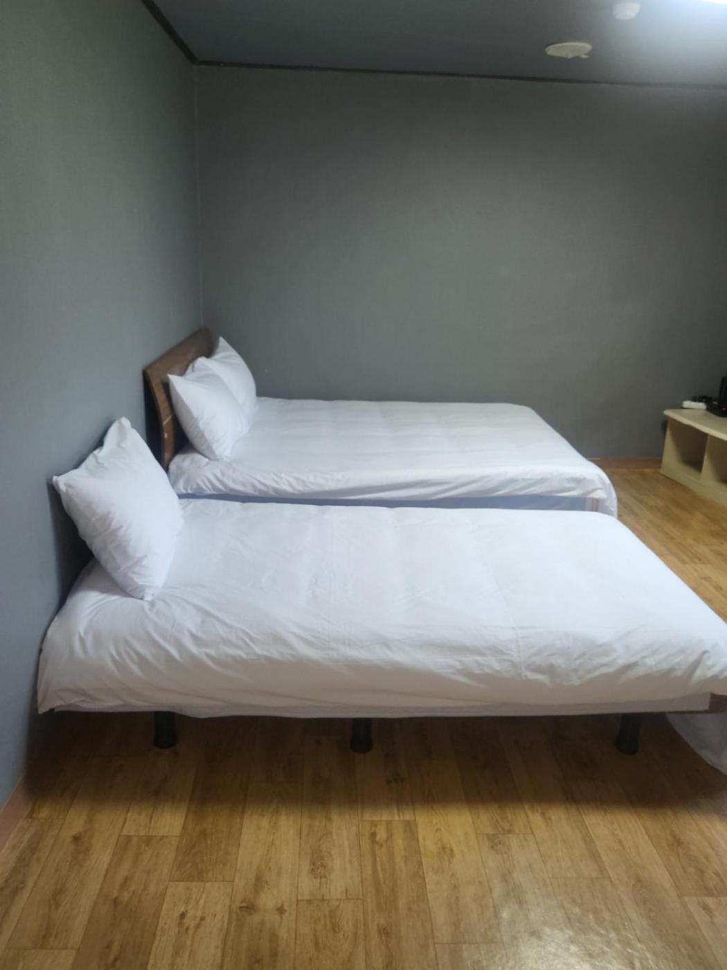 Songwol Park Motel Sokcho Buitenkant foto